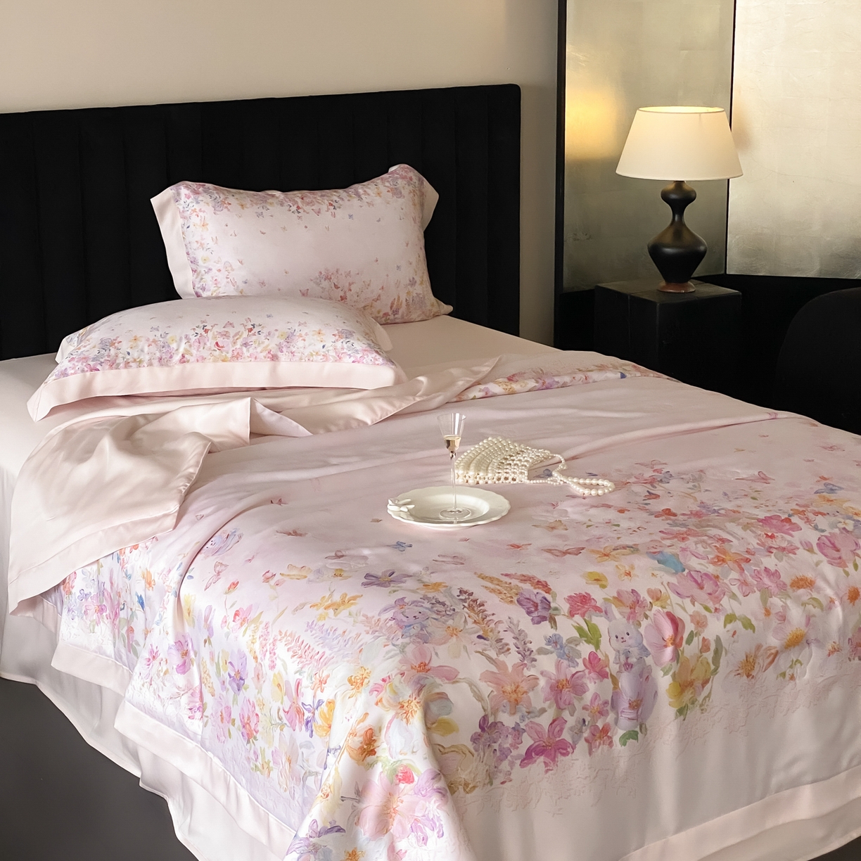 91家纺网 家纺一手货源 找家纺 （总）云栖家居 2026新款60天丝数码印花夏被四件套-绮梦花间