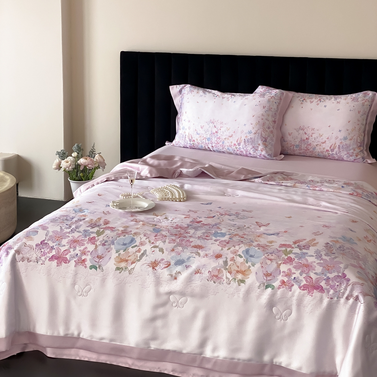 91家纺网 家纺一手货源 找家纺 云栖家居 2026新款60天丝数码印花夏被四件套-绮梦花间 绮梦花涧-紫