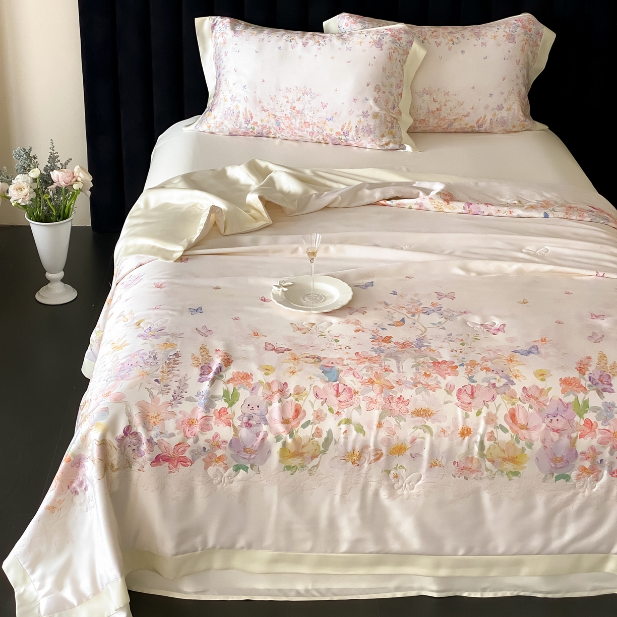 91家纺网 家纺一手货源 找家纺 云栖家居 2026新款60天丝数码印花夏被四件套-绮梦花间 绮梦花涧-香槟