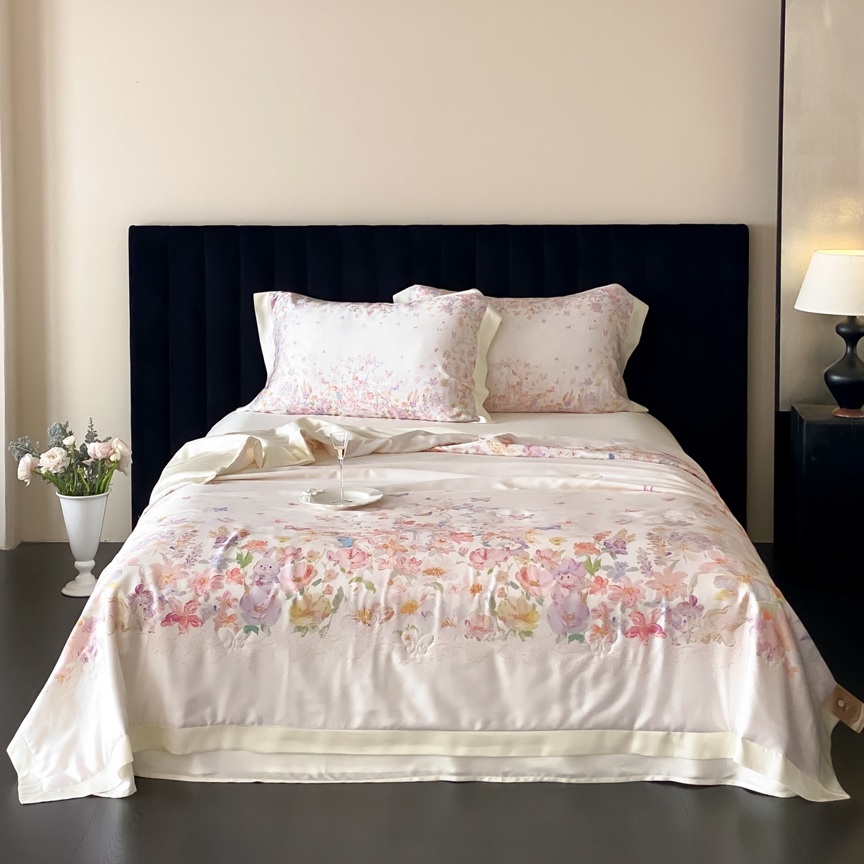 91家纺网 家纺一手货源 找家纺 云栖家居 2026新款60天丝数码印花夏被四件套-绮梦花间 绮梦花涧-香槟