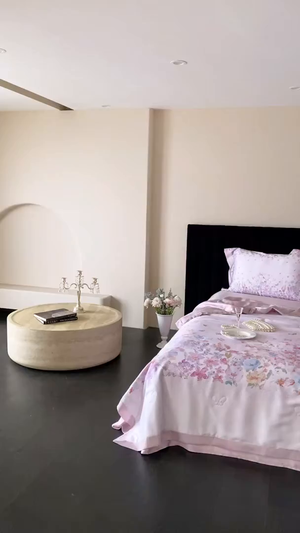 91家纺网 家纺一手货源 找家纺 云栖家居 2026新款60天丝数码印花夏被四件套-绮梦花间 绮梦花涧-紫