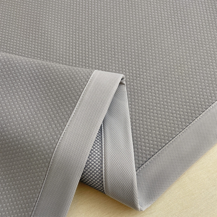 91家纺网 家纺一手货源 找家纺 炫拼家纺 2026新款A类满天星凉豆豆卡通毛巾绣大包边复合凉席 快乐旅行