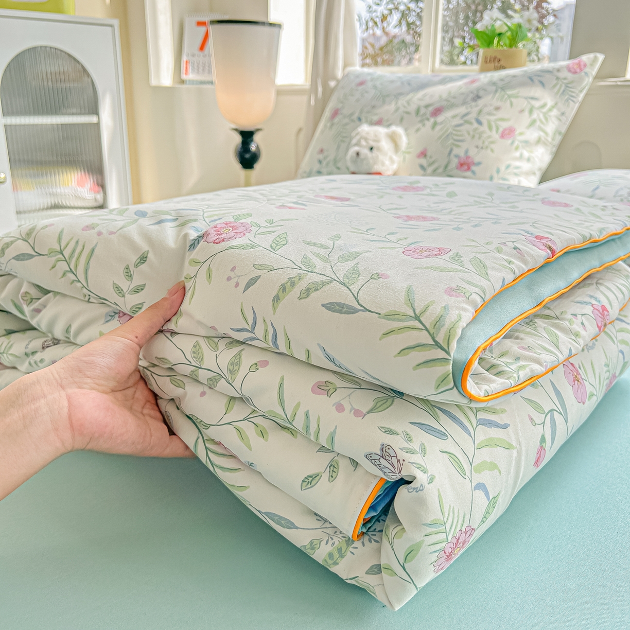 91家纺网 家纺一手货源 找家纺 富艺隆 2026新款A类水洗棉双层纱夏被空调被 皱皱纱夏凉被 春之晓