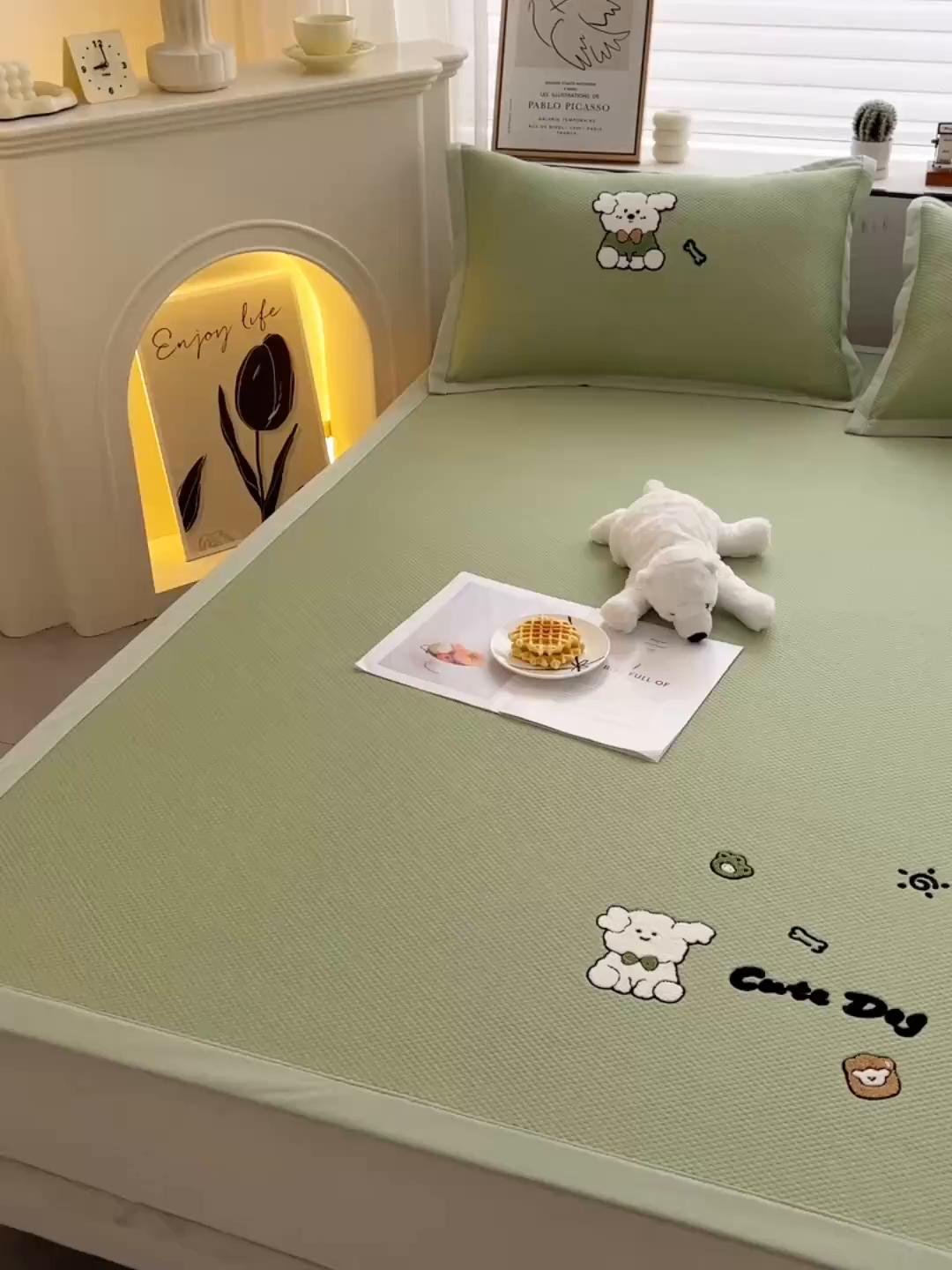 91家纺网 家纺一手货源 找家纺 炫拼家纺 2026新款A类满天星凉豆豆卡通毛巾绣大包边复合凉席 泡芙狗