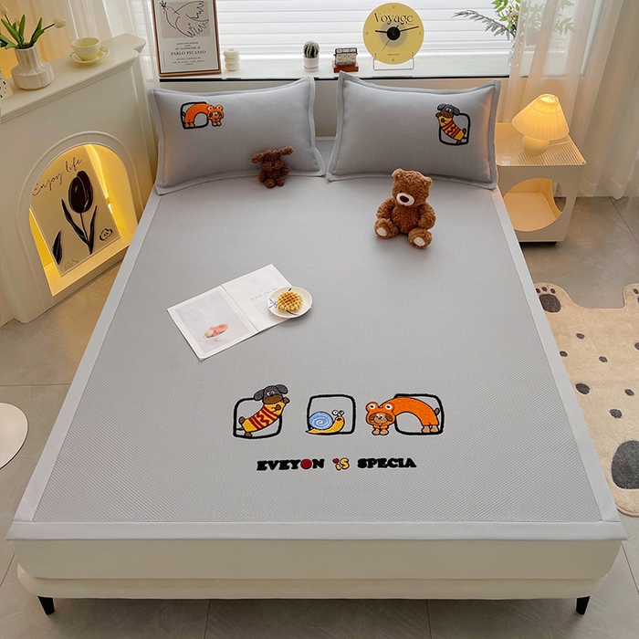 91家纺网 家纺一手货源 找家纺 炫拼家纺 2026新款A类满天星凉豆豆卡通毛巾绣大包边复合凉席 淘气汪汪-灰