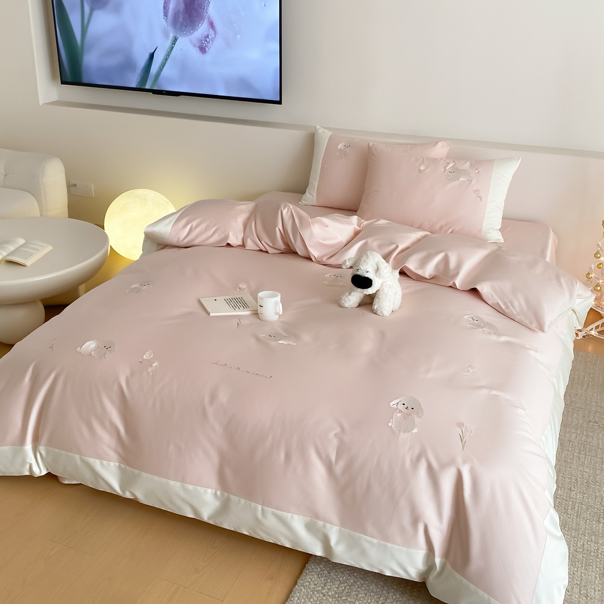 91家纺网 家纺一手货源 找家纺 云栖家居 2026新款50支长绒棉拼角卡通纯棉刺绣-小萌兔 小萌兔-粉