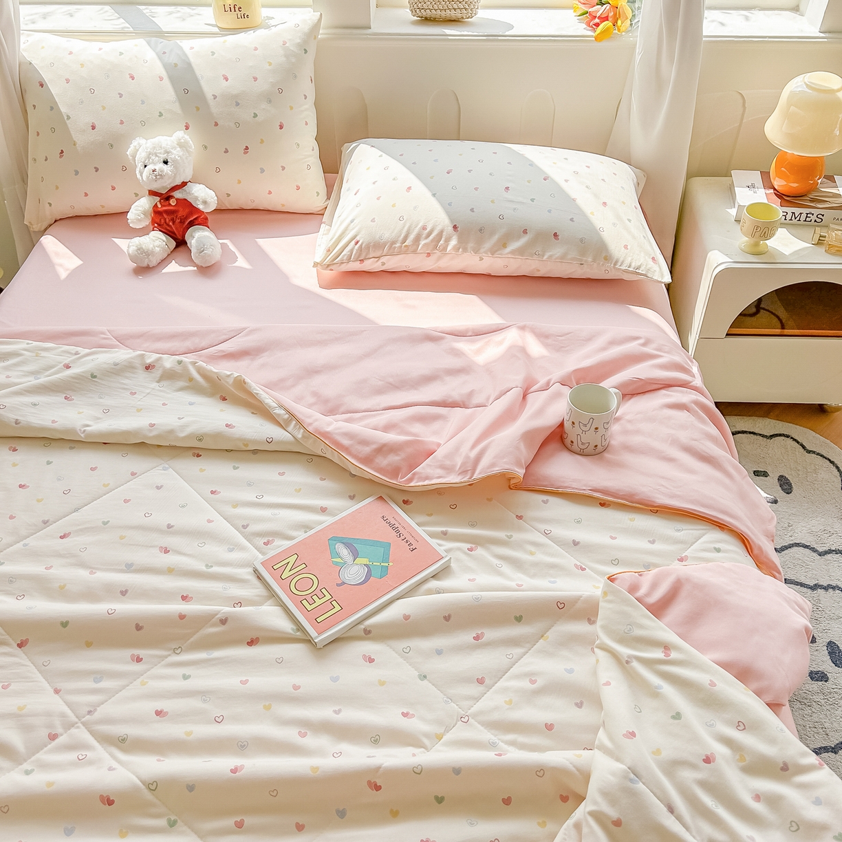 91家纺网 家纺一手货源 找家纺 富艺隆 2026新款A类水洗棉双层纱夏被空调被 皱皱纱夏凉被 爱心手礼