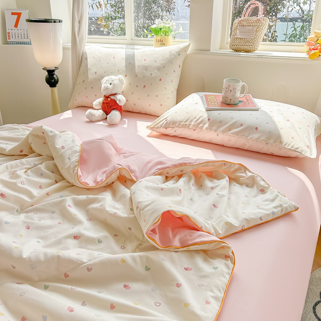 91家纺网 家纺一手货源 找家纺 富艺隆 2026新款A类水洗棉双层纱夏被空调被 皱皱纱夏凉被 爱心手礼