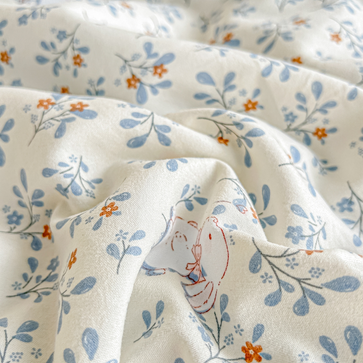 91家纺网 家纺一手货源 找家纺 富艺隆 2026新款A类水洗棉双层纱夏被空调被 皱皱纱夏凉被 安妮的兔