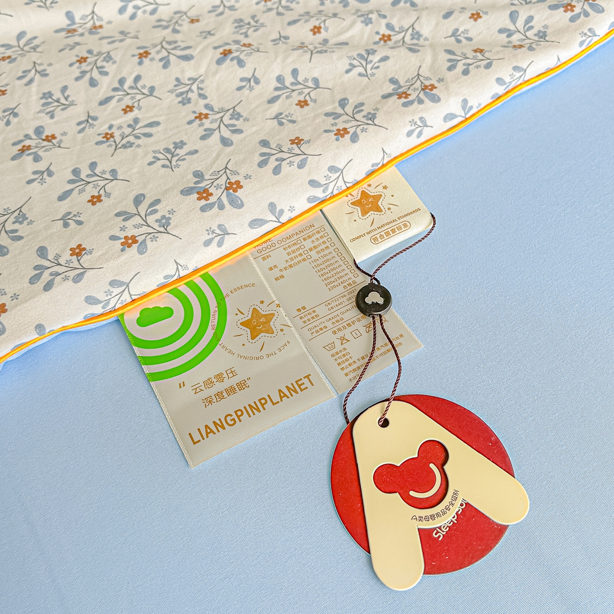 91家纺网 家纺一手货源 找家纺 富艺隆 2026新款A类水洗棉双层纱夏被空调被 皱皱纱夏凉被 安妮的兔