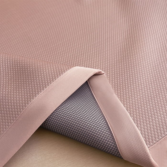 91家纺网 家纺一手货源 找家纺 炫拼家纺 2026新款A类满天星凉豆豆卡通毛巾绣大包边复合凉席 幸运布布-粉