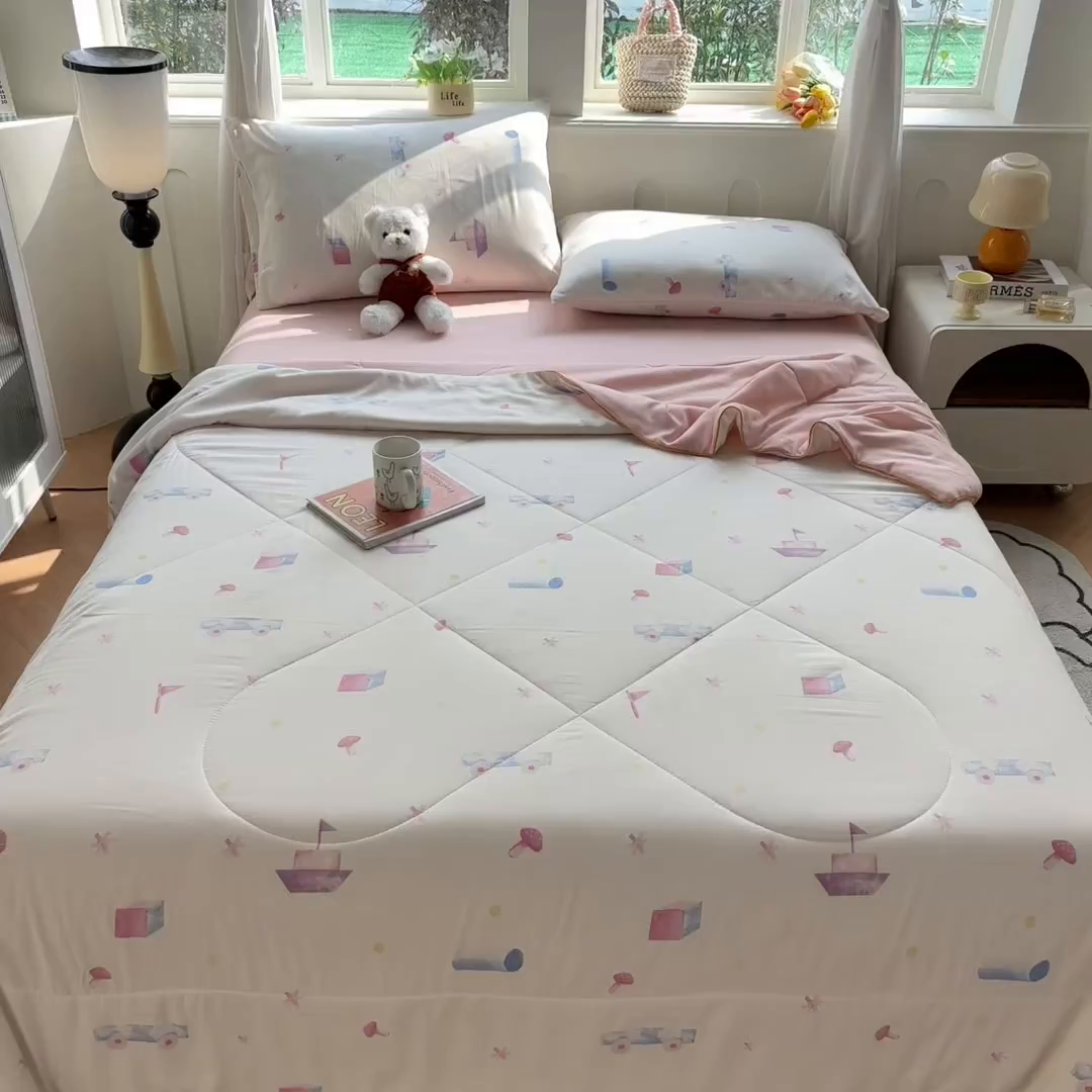 91家纺网 家纺一手货源 找家纺 富艺隆 2026新款A类水洗棉双层纱夏被空调被 皱皱纱夏凉被 儿童乐园