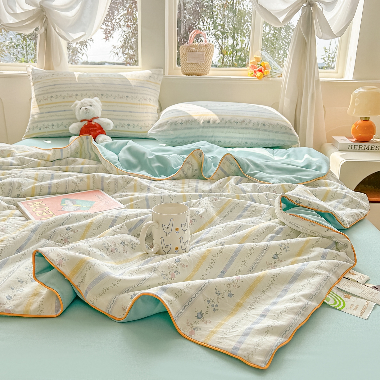 91家纺网 家纺一手货源 找家纺 富艺隆 2026新款A类水洗棉双层纱夏被空调被 皱皱纱夏凉被 二期情诗