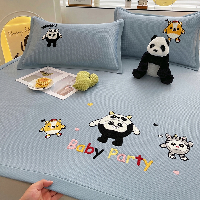 炫拼家纺 2026新款A类满天星凉豆豆卡通毛巾绣大包边复合凉席 熊仔派对