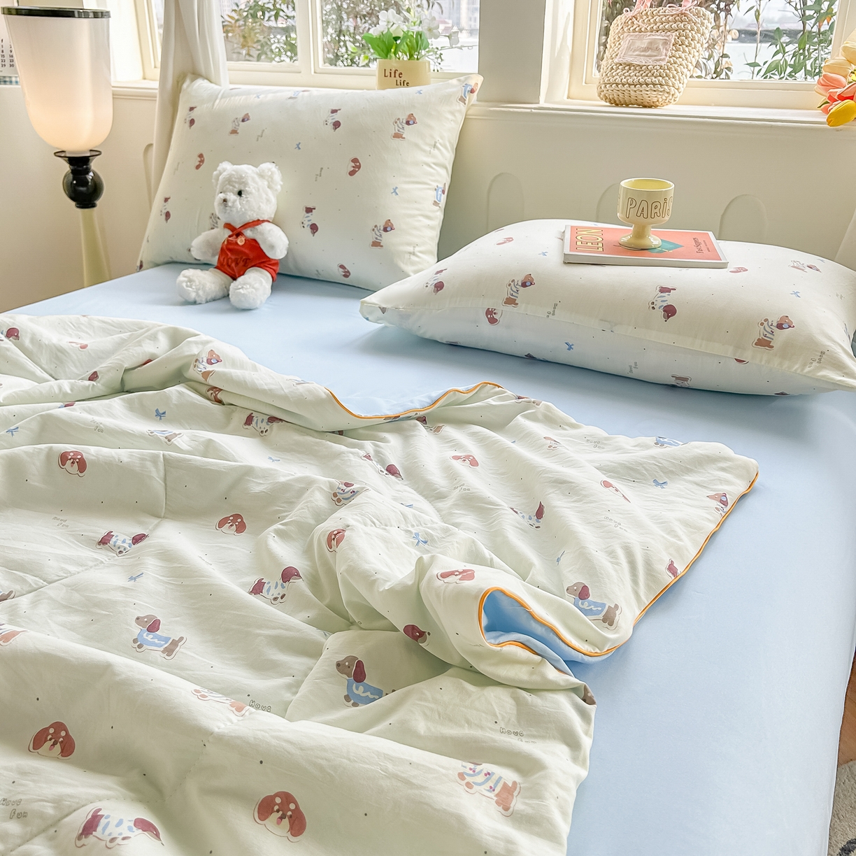 91家纺网 家纺一手货源 找家纺 富艺隆 2026新款A类水洗棉双层纱夏被空调被 皱皱纱夏凉被 可可腊肠犬