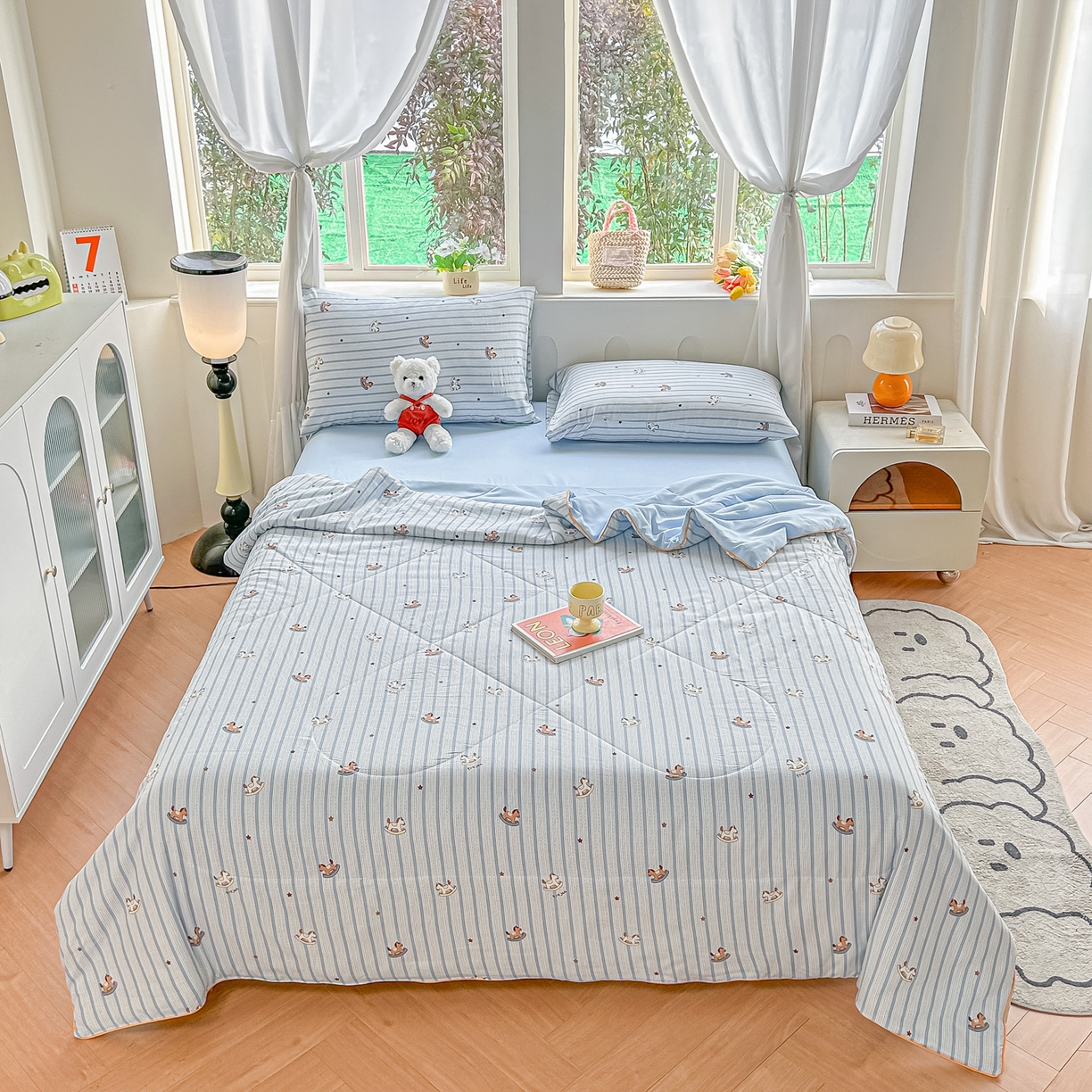 91家纺网 家纺一手货源 找家纺 富艺隆 2026新款A类水洗棉双层纱夏被空调被 皱皱纱夏凉被 蓝纹木马星