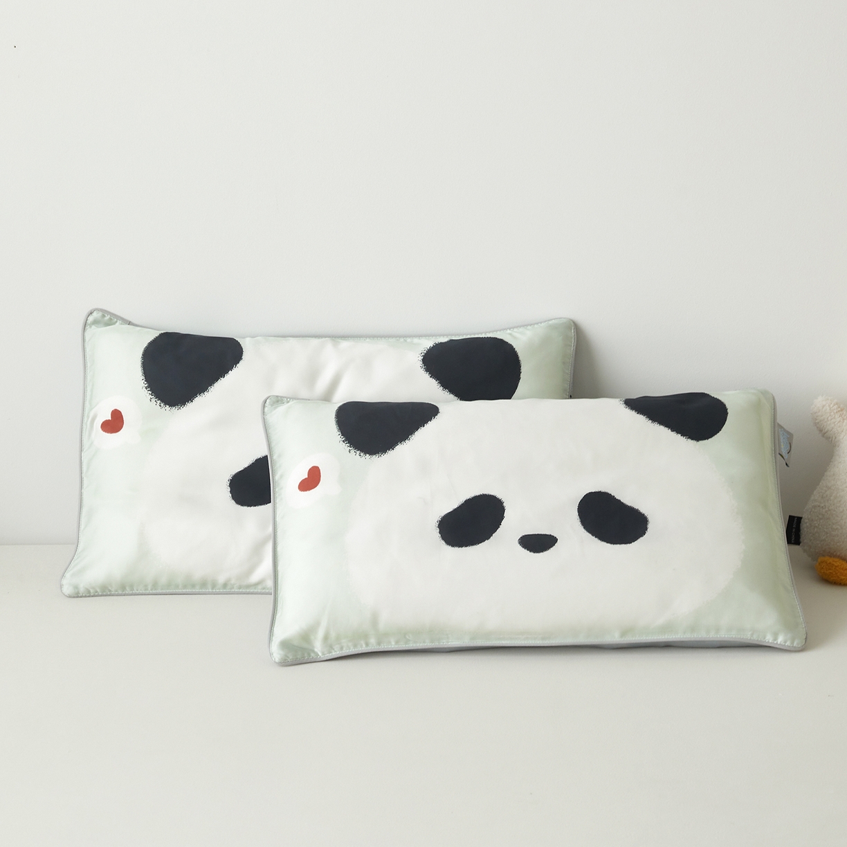 91家纺网 家纺一手货源 找家纺 荷马之梦 2026新款60s兰精天丝原创数码印花大版儿童枕套 西瓜熊猫