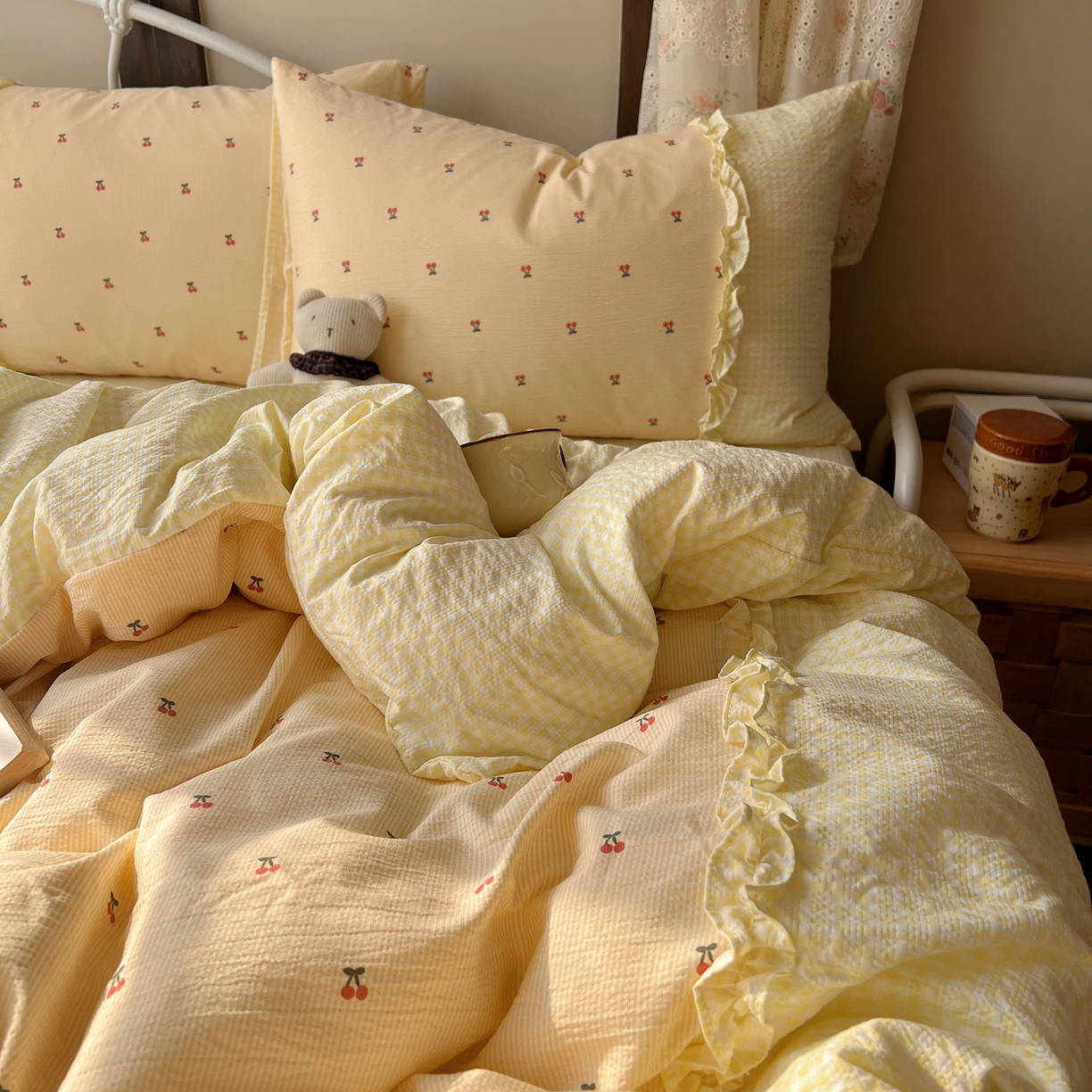 91家纺网 家纺一手货源 找家纺 繁花家居 2026殷桃晚风甜梦系列少女心拼接工艺四件套 晚风甜梦-黄