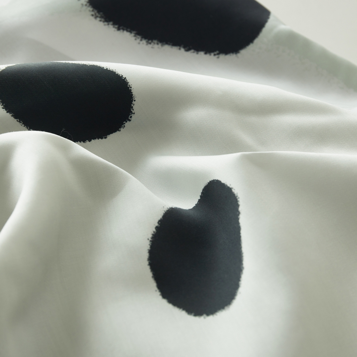 91家纺网 家纺一手货源 找家纺 荷马之梦 2026新款60s兰精天丝原创数码印花大版儿童枕套 西瓜熊猫