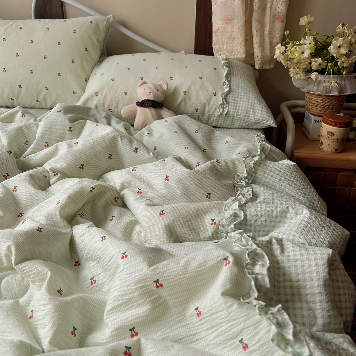 91家纺网 家纺一手货源 找家纺 繁花家居 2026殷桃晚风甜梦系列少女心拼接工艺四件套 晚风甜梦-绿