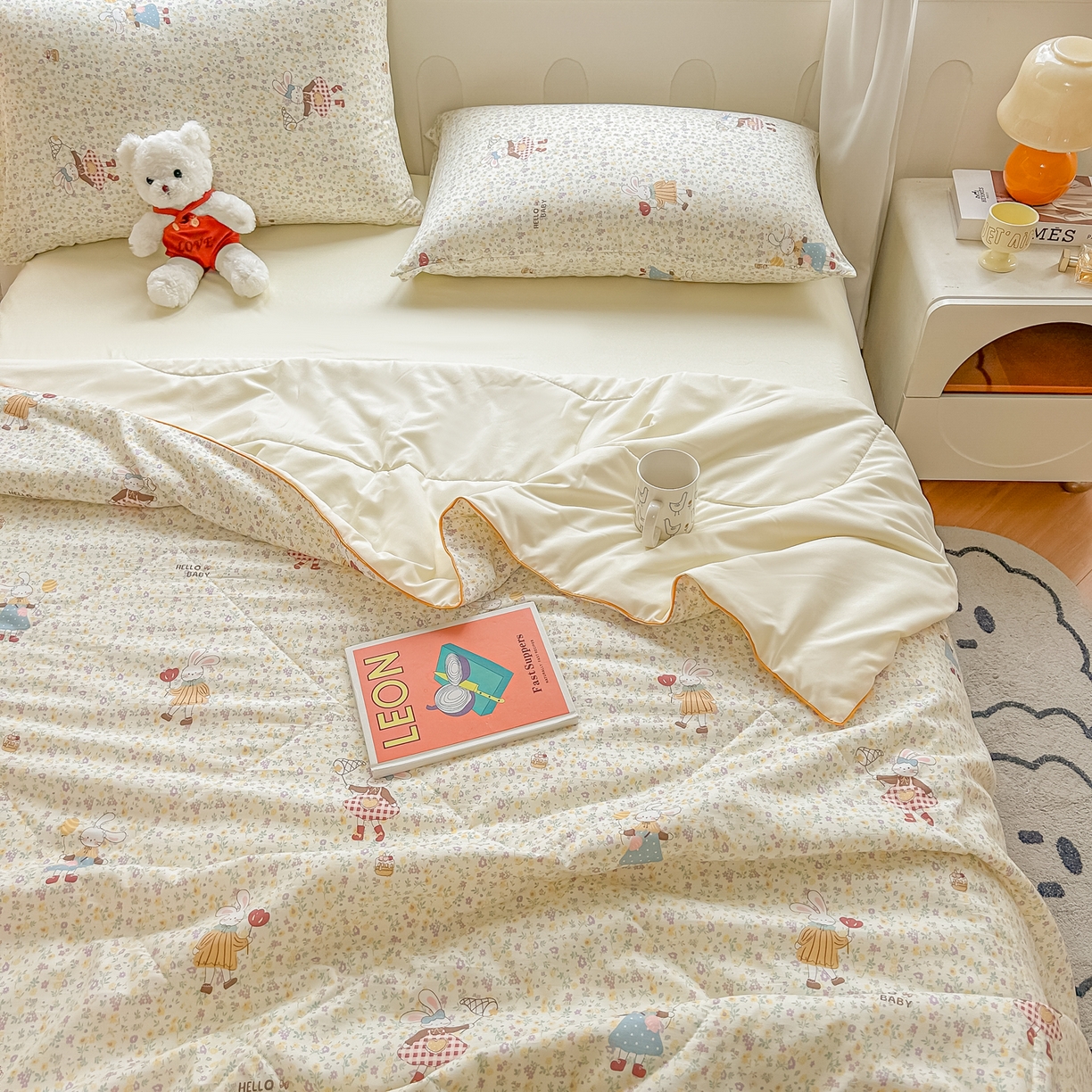 91家纺网 家纺一手货源 找家纺 富艺隆 2026新款A类水洗棉双层纱夏被空调被 皱皱纱夏凉被 小兔莉莉