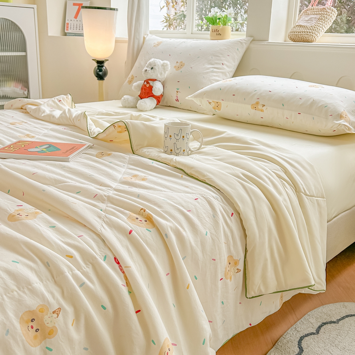 91家纺网 家纺一手货源 找家纺 富艺隆 2026新款A类水洗棉双层纱夏被空调被 皱皱纱夏凉被 小熊冰淇淋