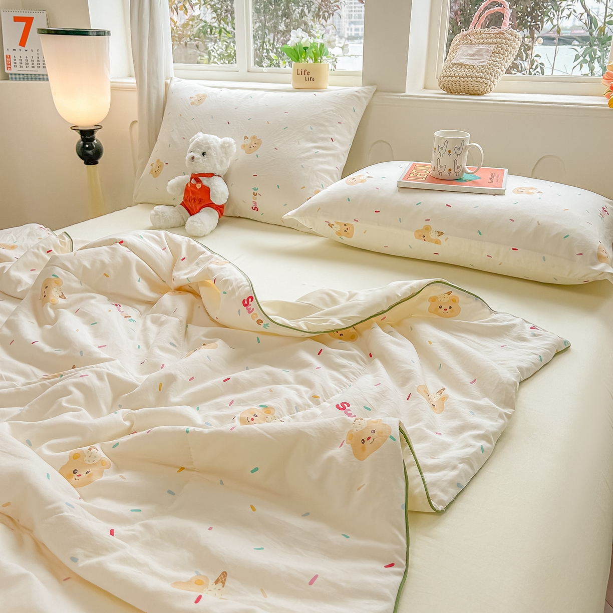 91家纺网 家纺一手货源 找家纺 富艺隆 2026新款A类水洗棉双层纱夏被空调被 皱皱纱夏凉被 小熊冰淇淋