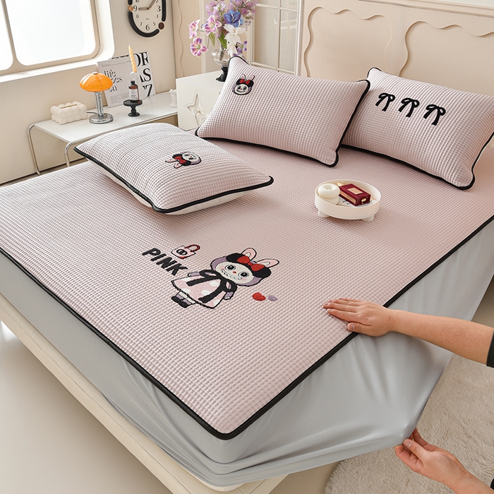 91家纺网 家纺一手货源 找家纺 炫拼家纺 2026新款A类凉豆豆华夫格卡通绣花床笠席 名媛兔