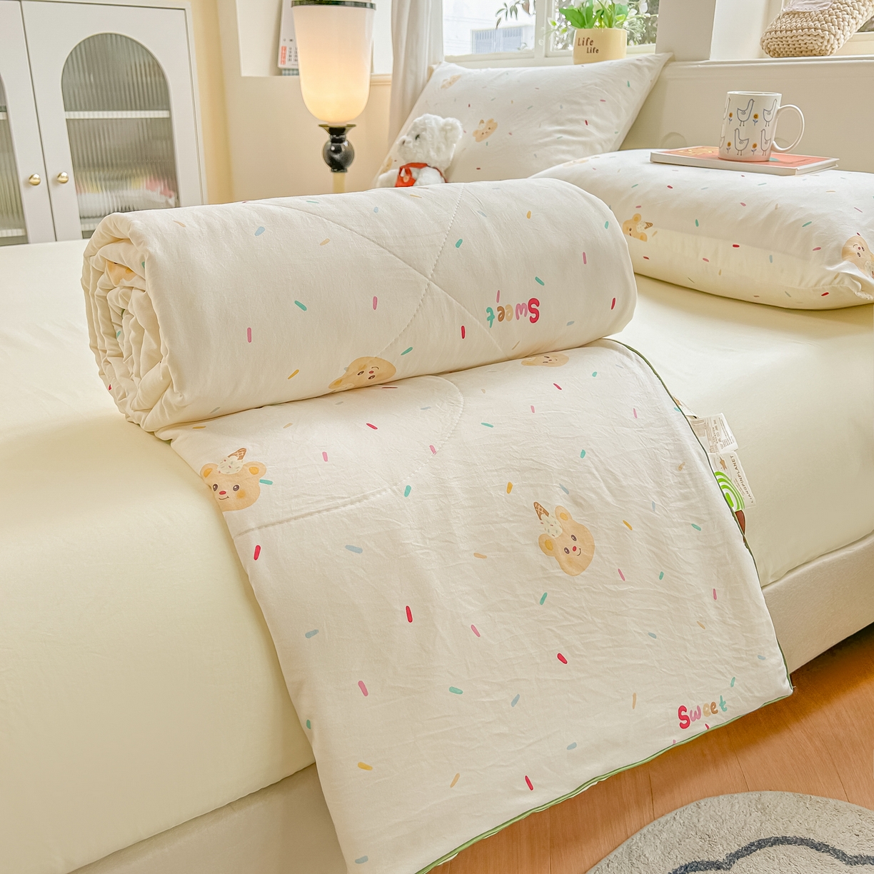 91家纺网 家纺一手货源 找家纺 富艺隆 2026新款A类水洗棉双层纱夏被空调被 皱皱纱夏凉被 小熊冰淇淋