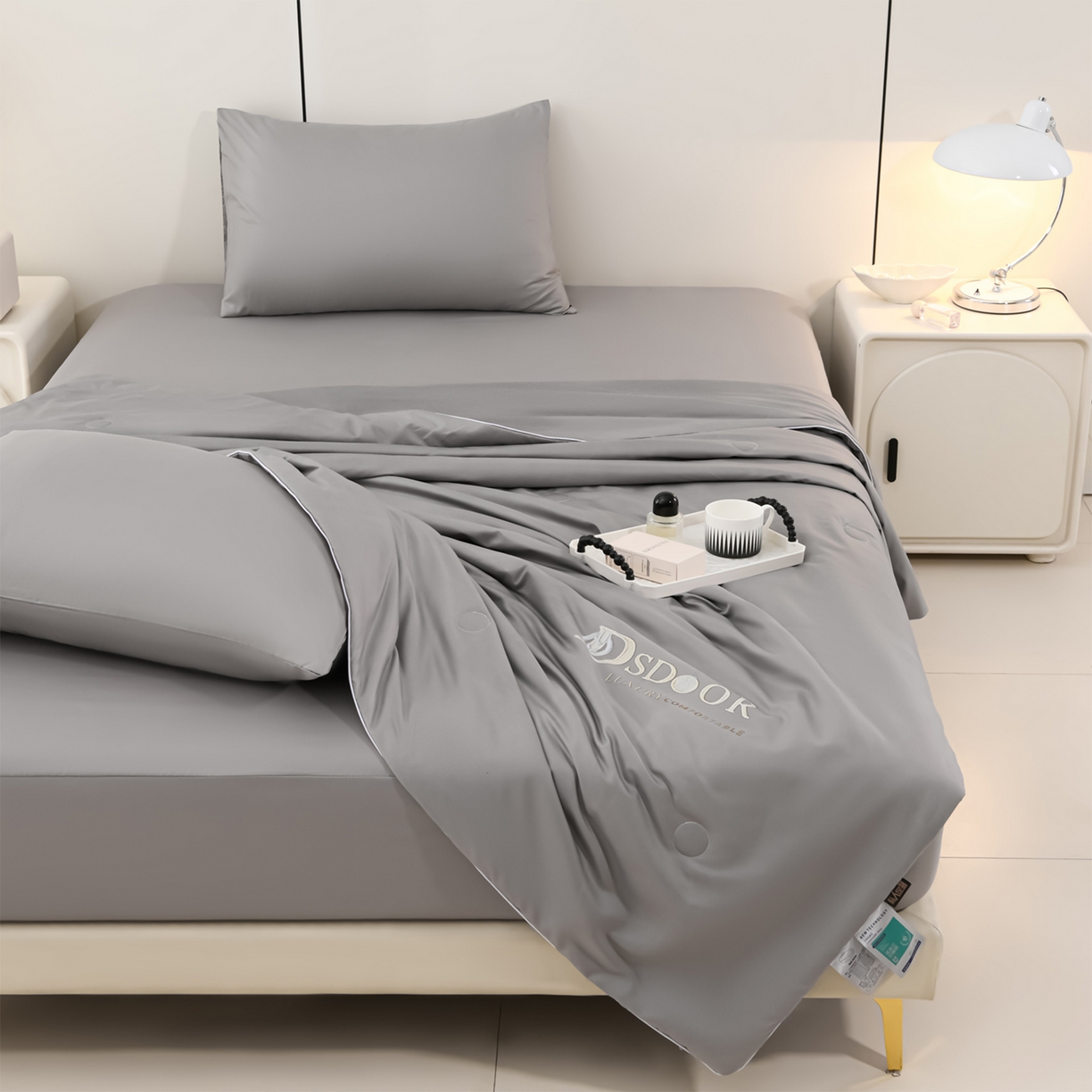 91家纺网 家纺一手货源 找家纺 预言家纺 2026新款水洗冰丝床笠款夏被四件套空调被跨境外贸床笠款 慕斯深灰