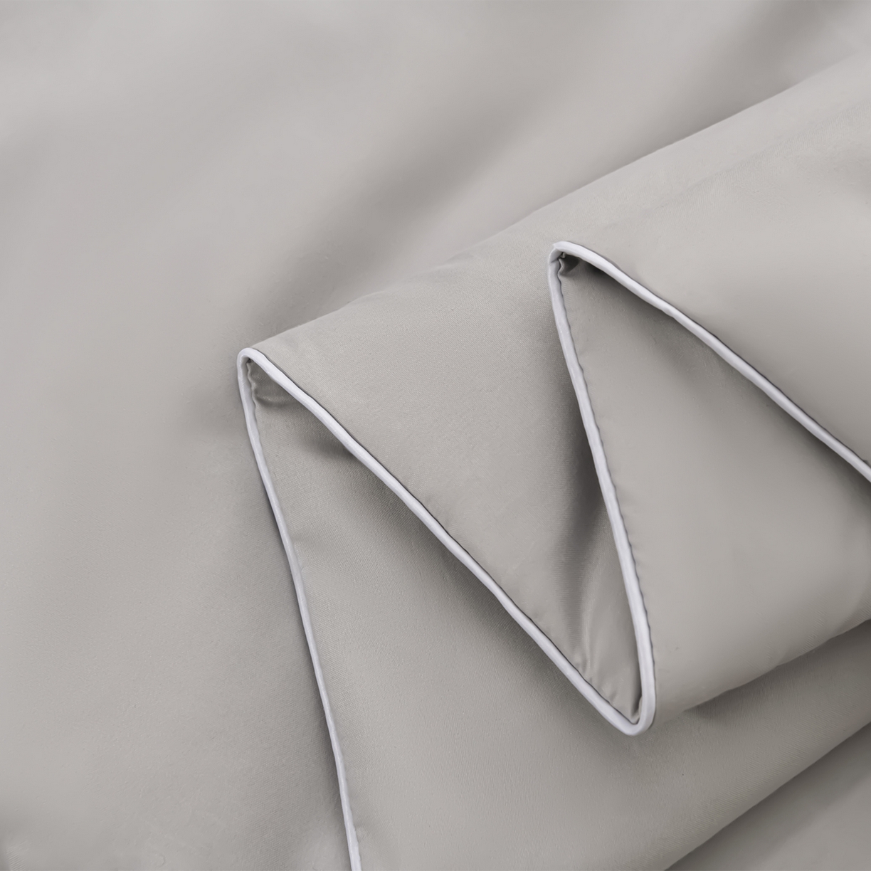 91家纺网 家纺一手货源 找家纺 预言家纺 2026新款水洗冰丝床笠款夏被四件套空调被跨境外贸床笠款 慕斯银灰