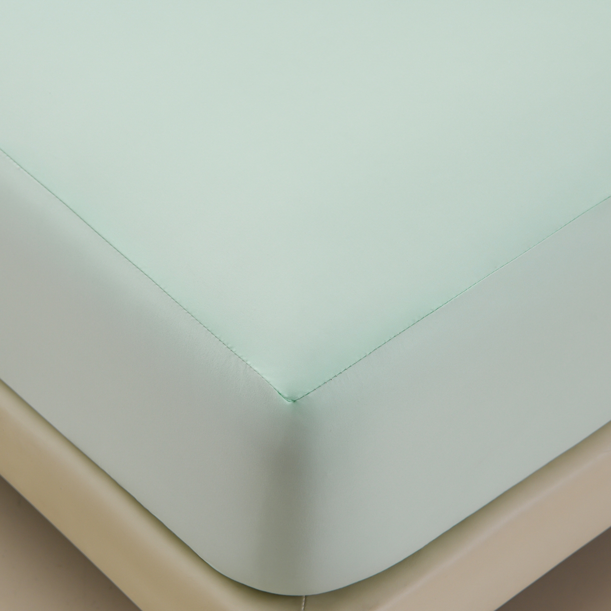 91家纺网 家纺一手货源 找家纺 预言家纺 2026新款水洗冰丝床笠款夏被四件套空调被跨境外贸床笠款 慕斯水绿