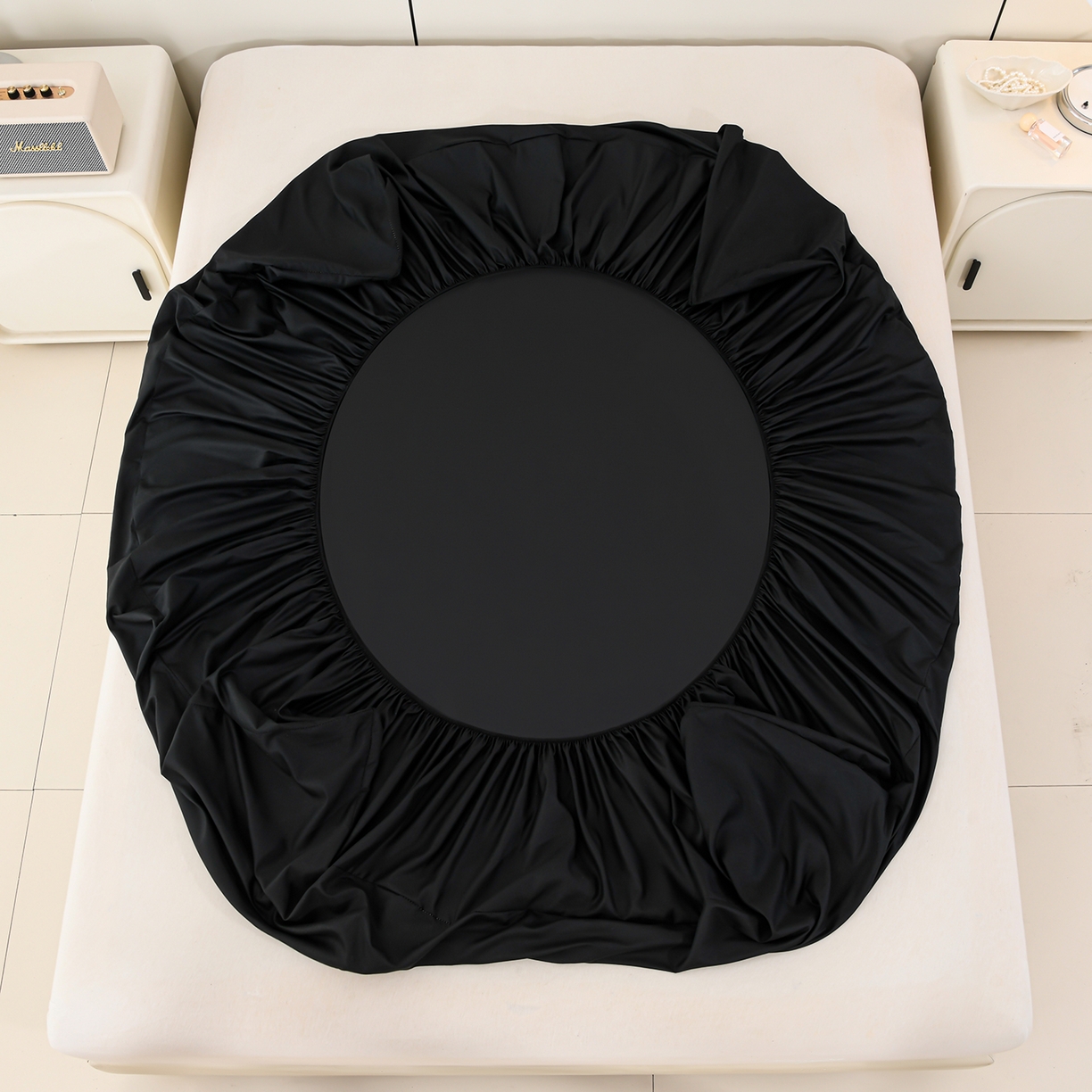 91家纺网 家纺一手货源 找家纺 预言家纺 2026新款水洗冰丝床笠款夏被四件套空调被跨境外贸床笠款 慕斯黑