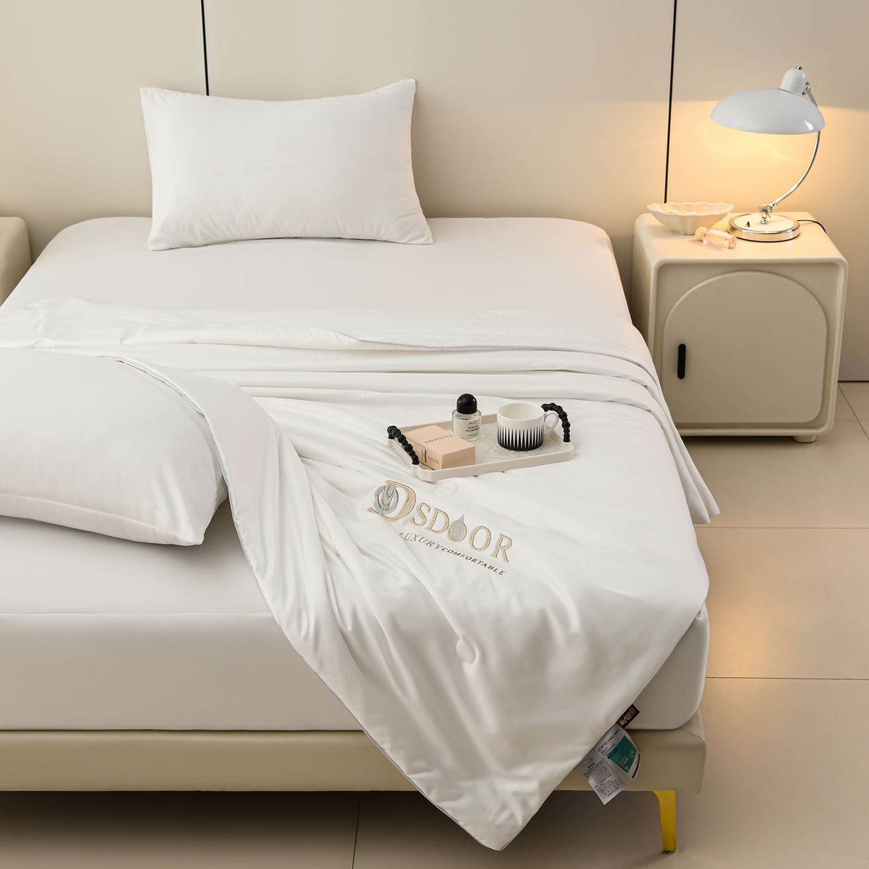 91家纺网 家纺一手货源 找家纺 预言家纺 2026新款水洗冰丝床笠款夏被四件套空调被跨境外贸床笠款 慕斯珍珠白