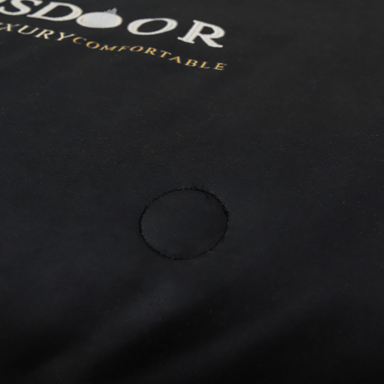 91家纺网 家纺一手货源 找家纺 预言家纺 2026新款水洗冰丝床笠款夏被四件套空调被跨境外贸床笠款 慕斯黑