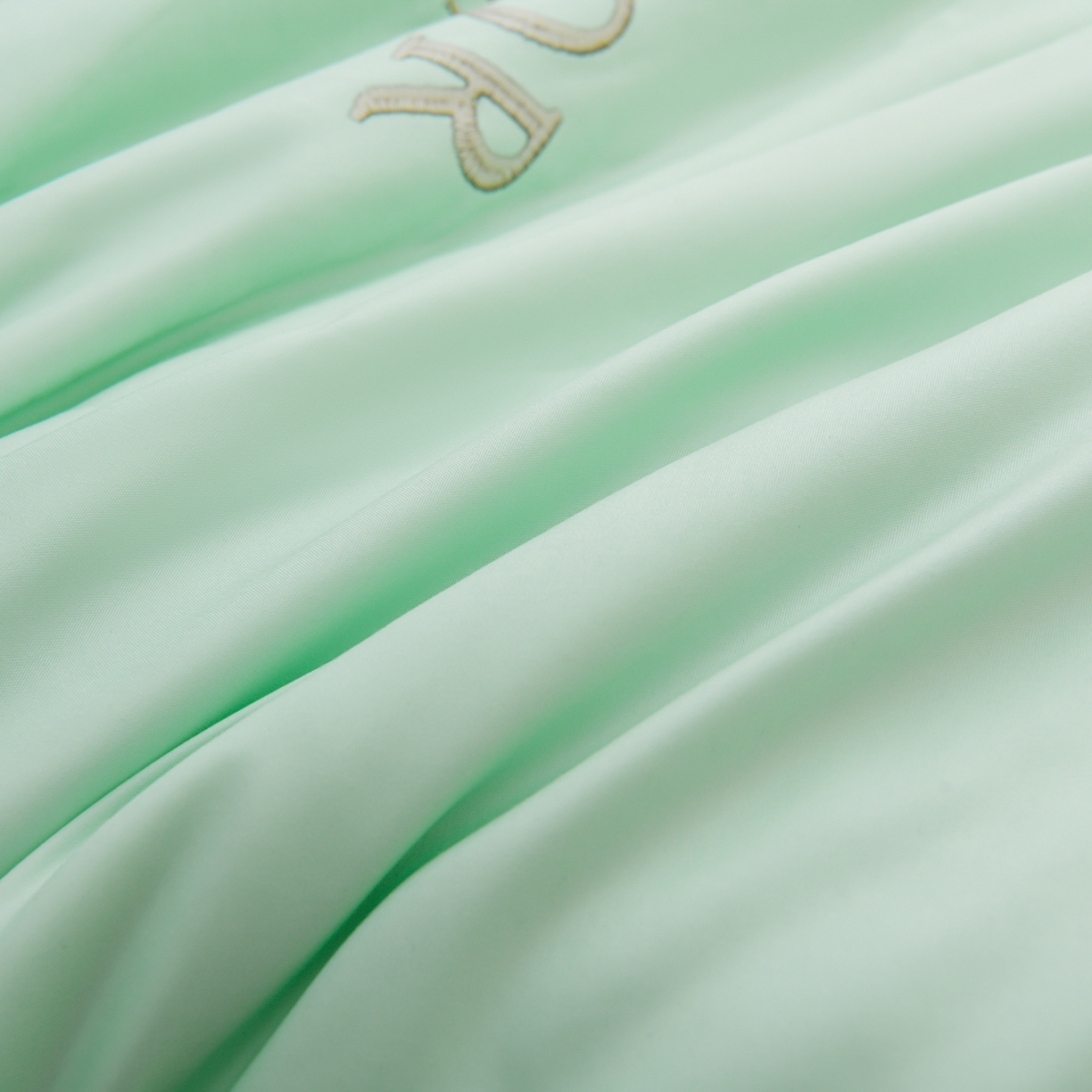 91家纺网 家纺一手货源 找家纺 预言家纺 2026新款水洗冰丝床笠款夏被四件套空调被跨境外贸床笠款 慕斯水绿