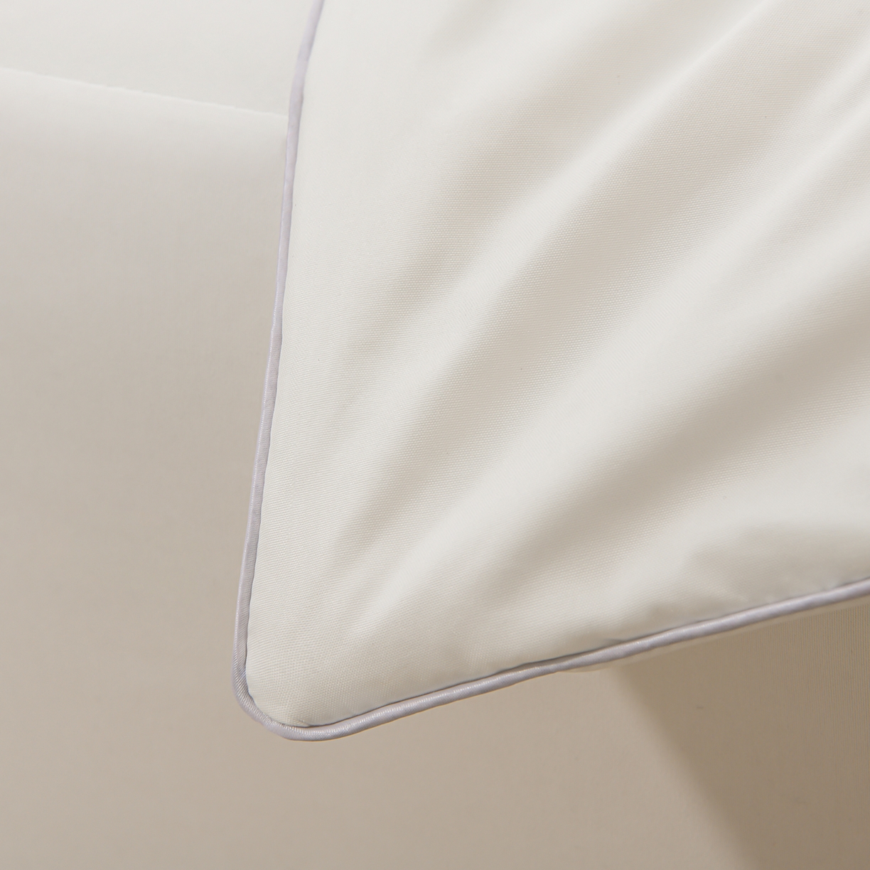 91家纺网 家纺一手货源 找家纺 预言家纺 2026新款水洗冰丝床笠款夏被四件套空调被跨境外贸床笠款 慕斯珍珠白