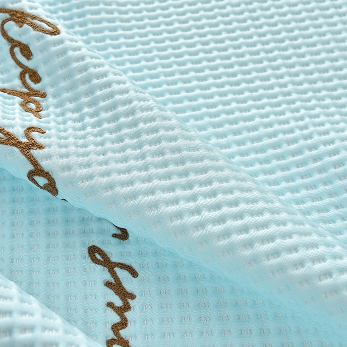 91家纺网 家纺一手货源 找家纺 炫拼家纺 2026新款A类凉豆豆华夫格卡通绣花床笠席 最奶的狗