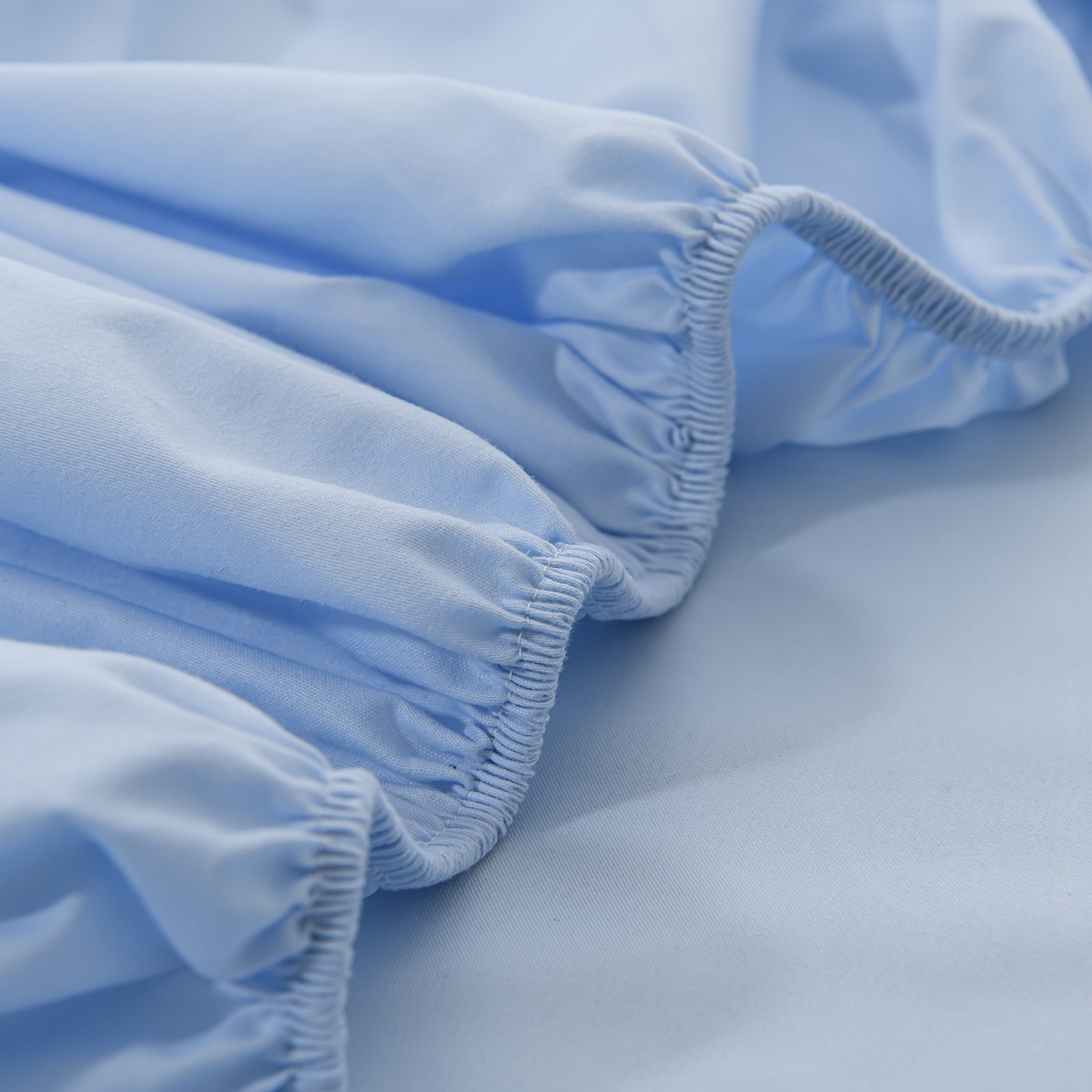 91家纺网 家纺一手货源 找家纺 预言家纺 2026新款水洗冰丝床笠款夏被四件套空调被跨境外贸床笠款 慕斯星空蓝