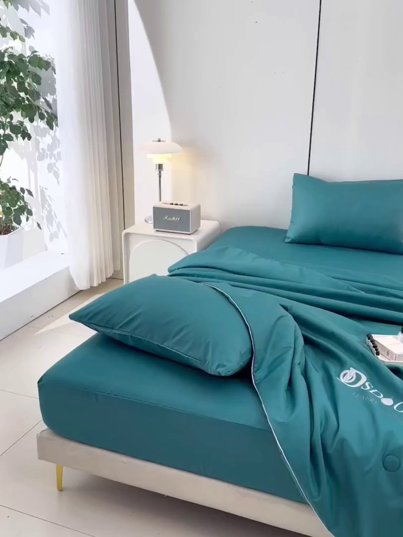 91家纺网 家纺一手货源 找家纺 预言家纺 2026新款水洗冰丝床笠款夏被四件套空调被跨境外贸床笠款 慕斯深兰