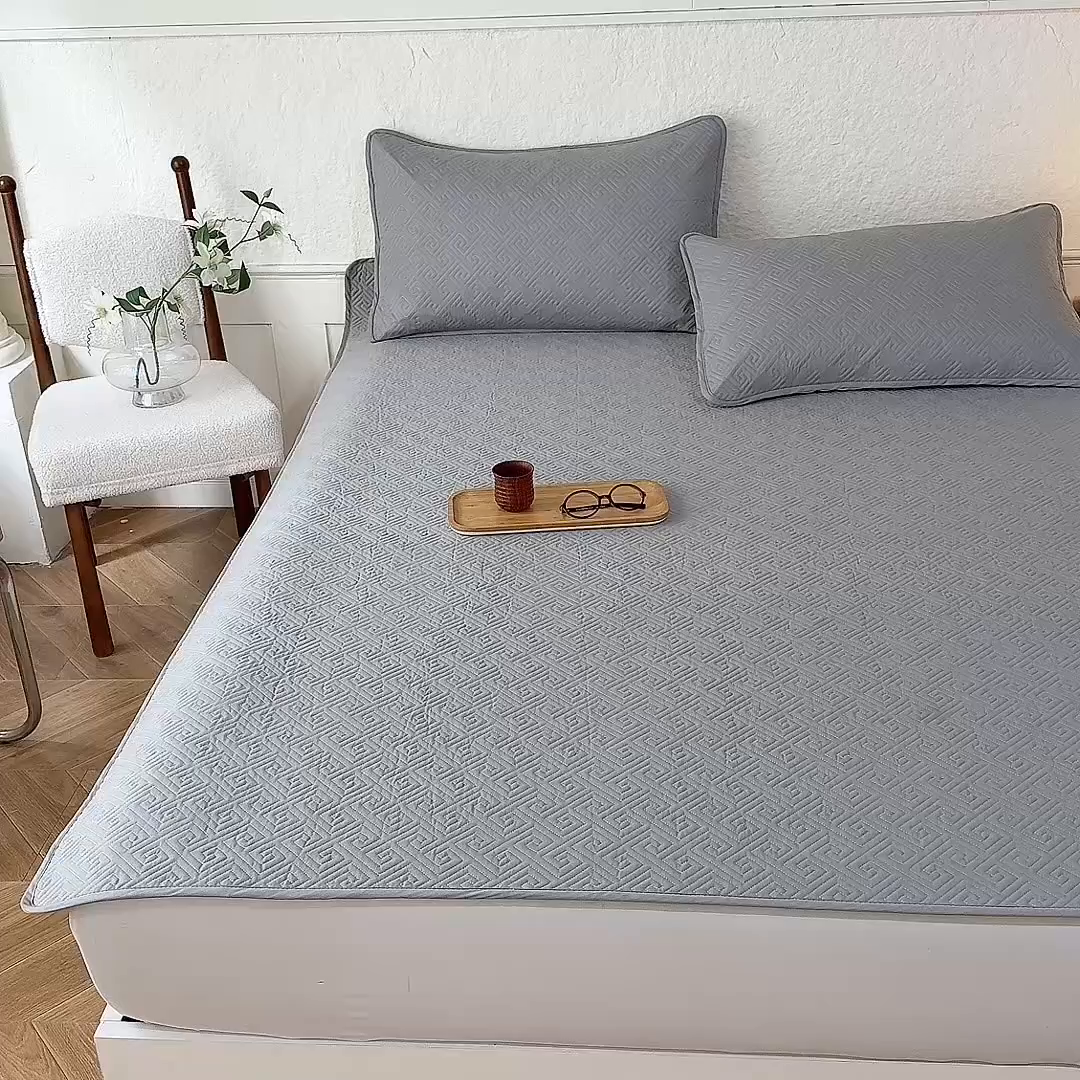 91家纺网 家纺一手货源 找家纺 （总）美达家纺 2026新款A类全棉纯色防水防滑床垫床盖