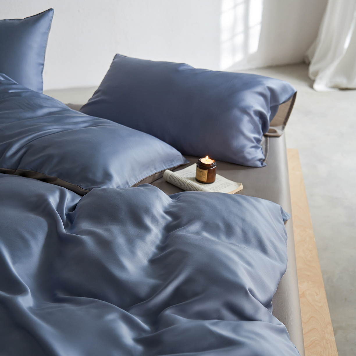 91家纺网 家纺一手货源 找家纺 轩和家居 2026新款60支奥地利兰精天丝四件套 劳伦蓝+伯爵灰