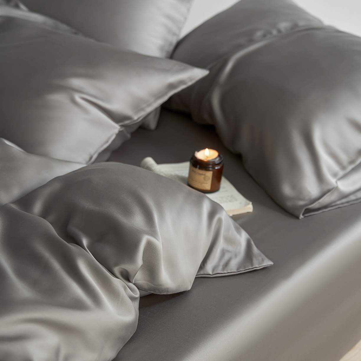 91家纺网 家纺一手货源 找家纺 轩和家居 2026新款60支奥地利兰精天丝四件套 伯爵灰