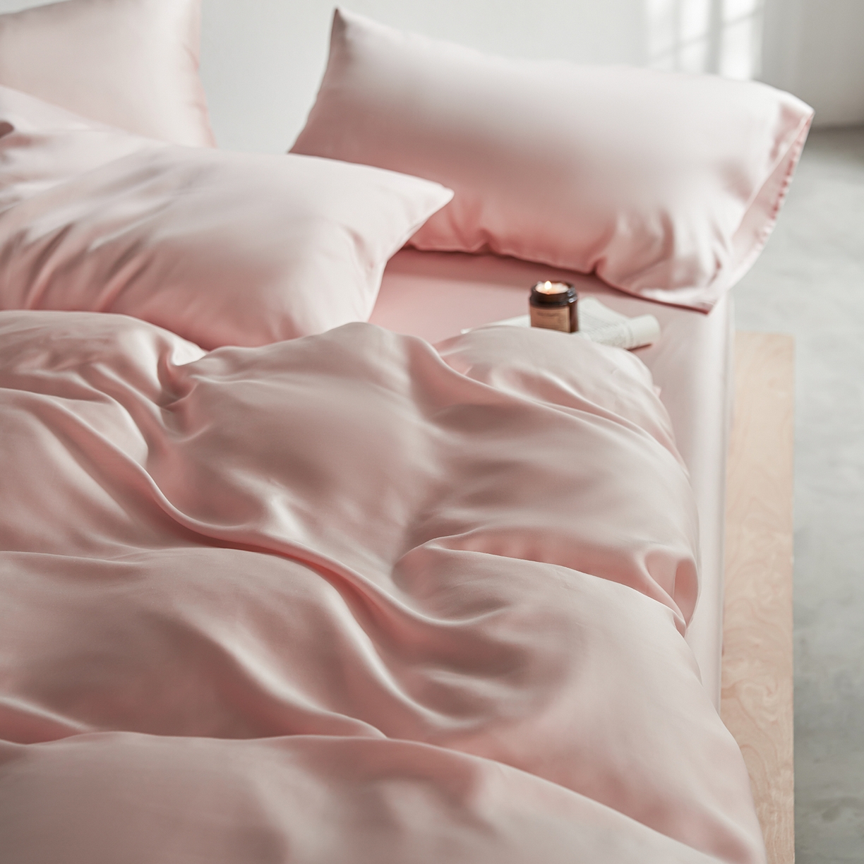 91家纺网 家纺一手货源 找家纺 轩和家居 2026新款60支奥地利兰精天丝四件套 告白粉