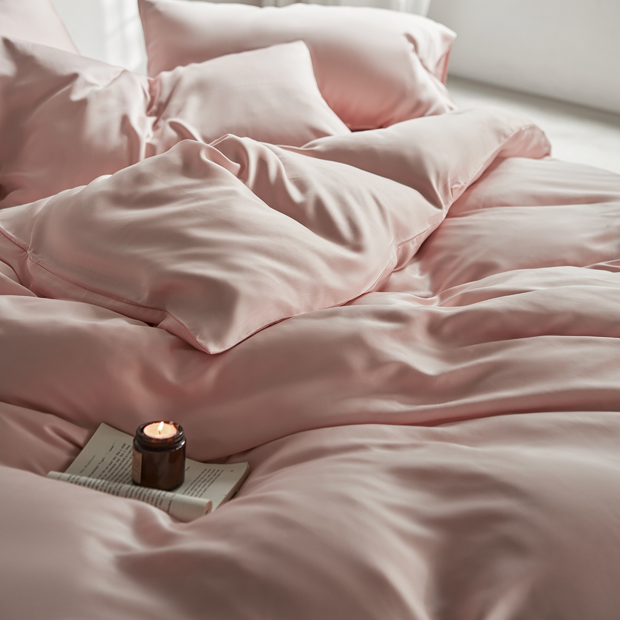 91家纺网 家纺一手货源 找家纺 轩和家居 2026新款60支奥地利兰精天丝四件套 告白粉