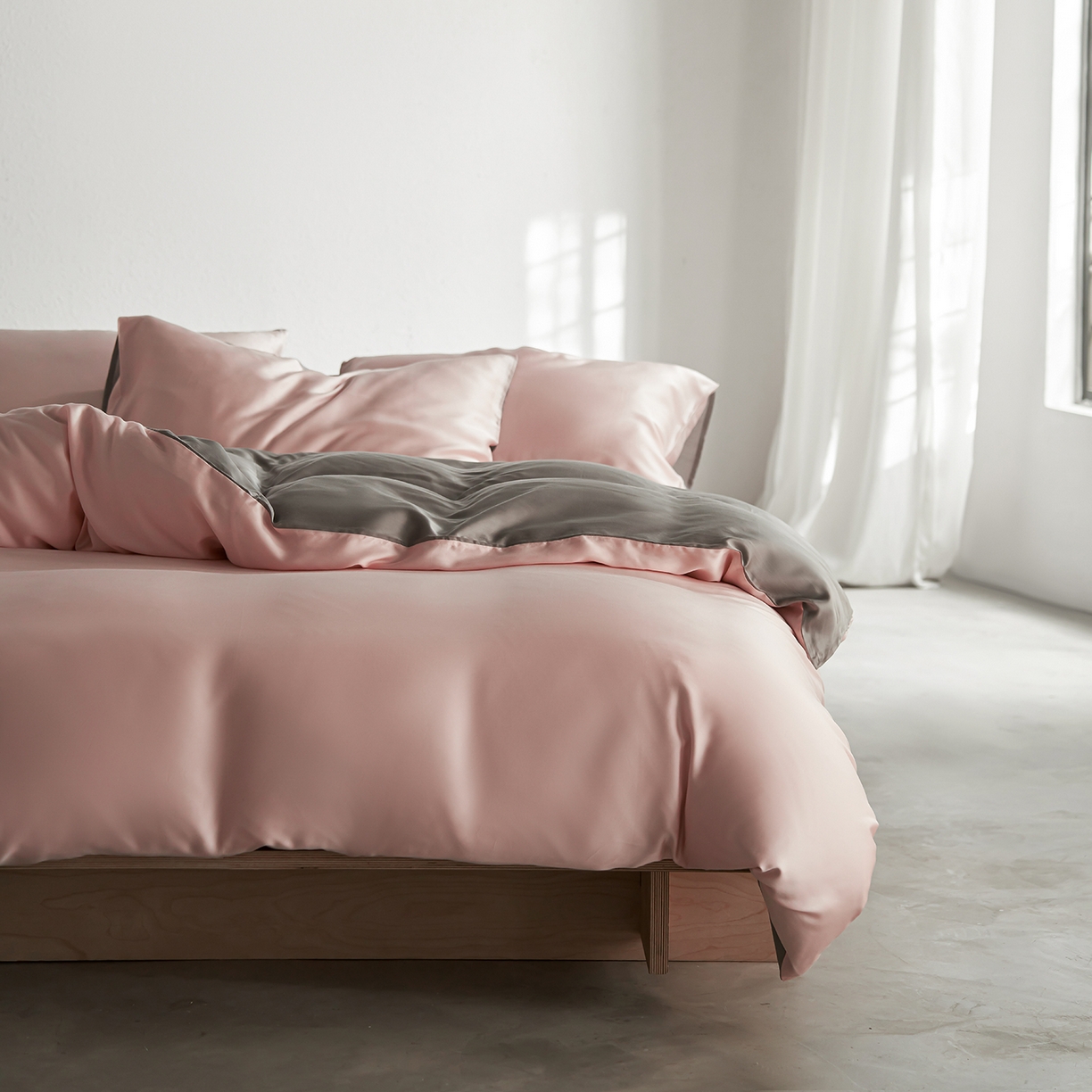 91家纺网 家纺一手货源 找家纺 轩和家居 2026新款60支奥地利兰精天丝四件套 告白粉+伯爵灰