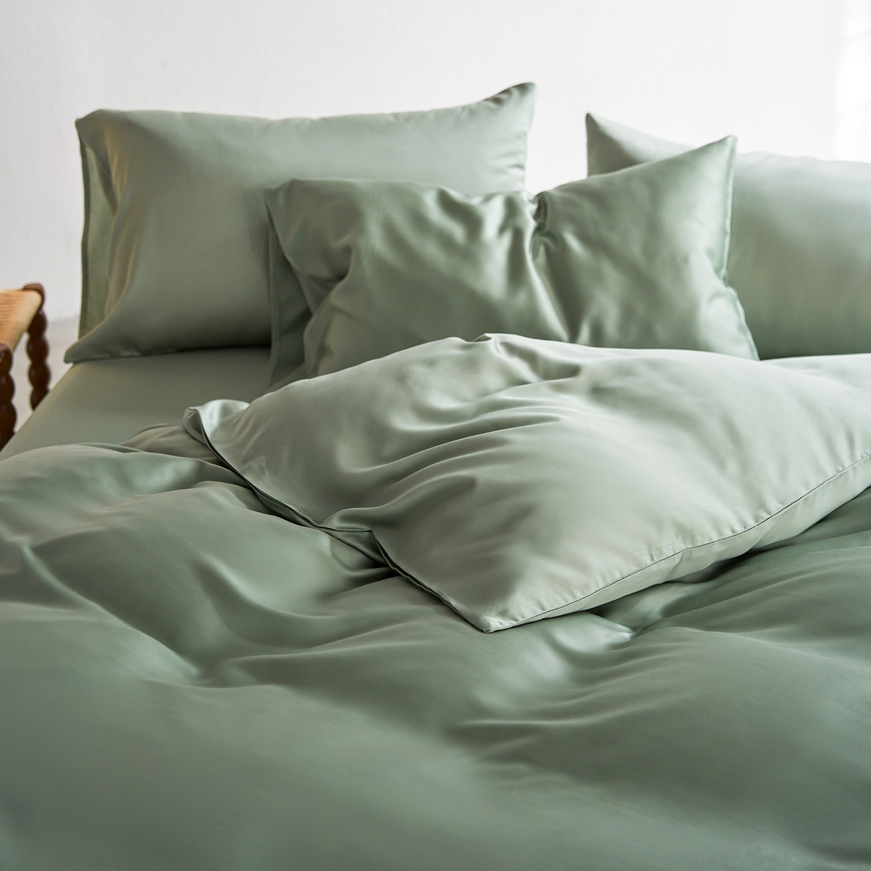 91家纺网 家纺一手货源 找家纺 轩和家居 2026新款60支奥地利兰精天丝四件套 春熙绿