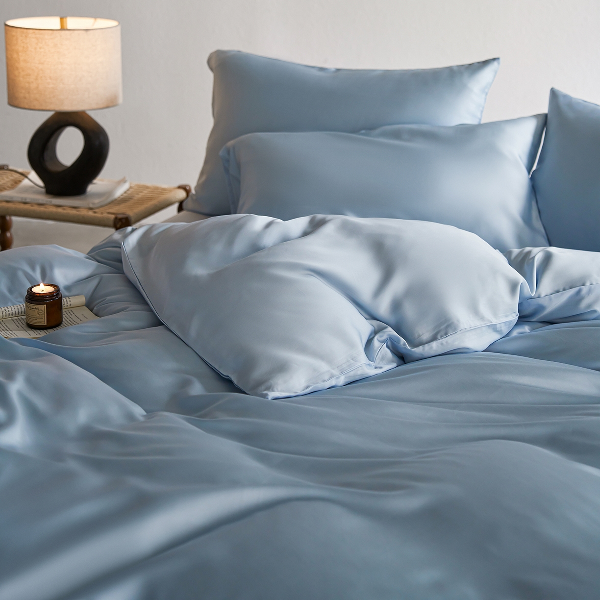 91家纺网 家纺一手货源 找家纺 轩和家居 2026新款60支奥地利兰精天丝四件套 夏日蓝