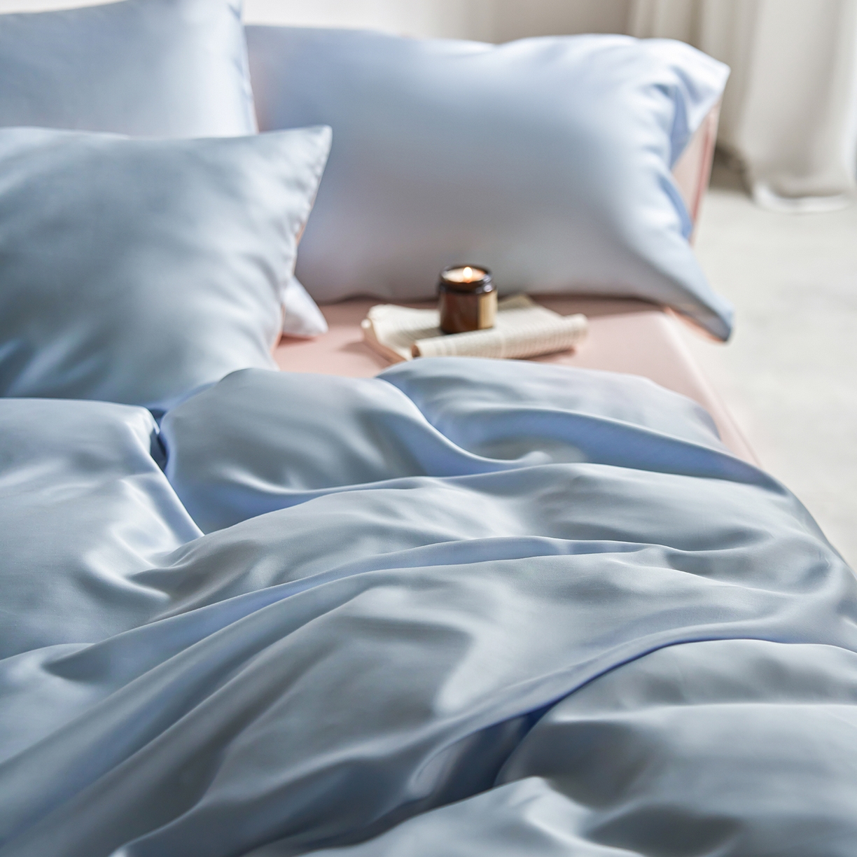 91家纺网 家纺一手货源 找家纺 轩和家居 2026新款60支奥地利兰精天丝四件套 夏日蓝+告白粉