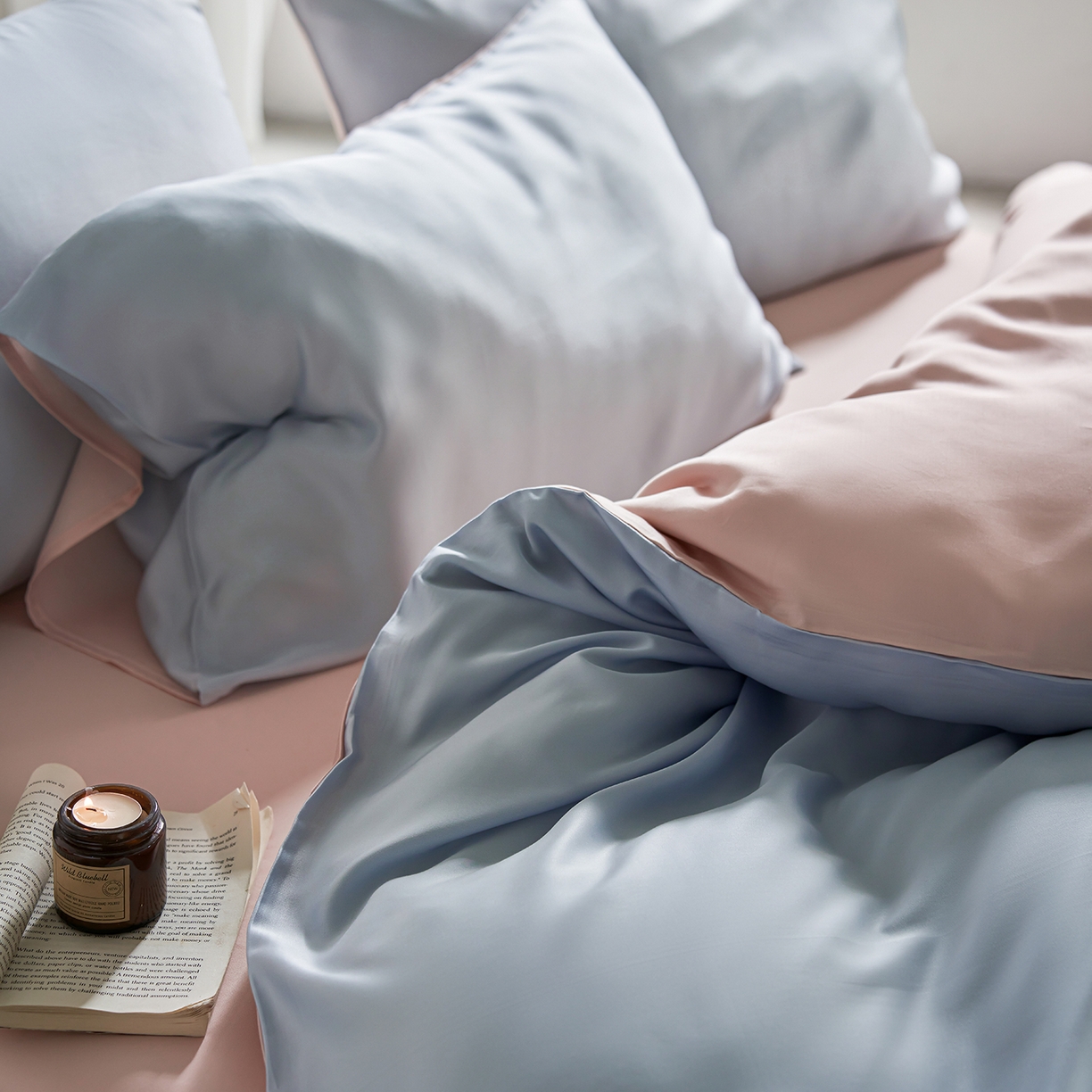 91家纺网 家纺一手货源 找家纺 轩和家居 2026新款60支奥地利兰精天丝四件套 夏日蓝+告白粉